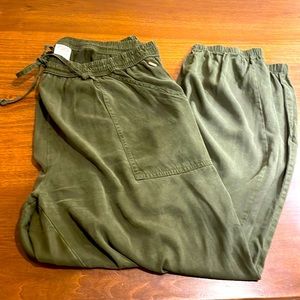 Victoria's Secret PINK XL Easy Lightweight Jogger Olive Green